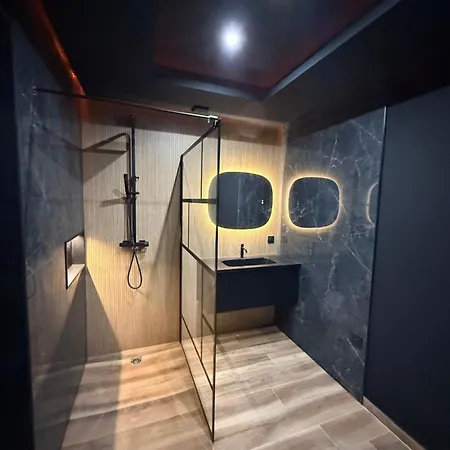 Le Secret Apartment *